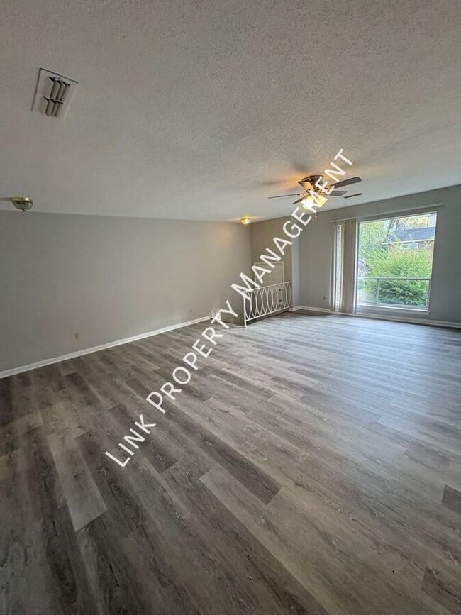 Building Photo - 3403/3405 Gail Unit 3403 Gail Dr