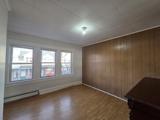 Photo - 301 S Logan Ave