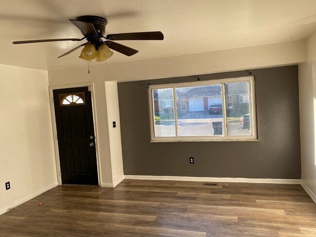 Photo - 3119 Benchwood Rd