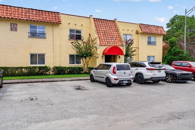 3866 Campenero Ct Unit 6