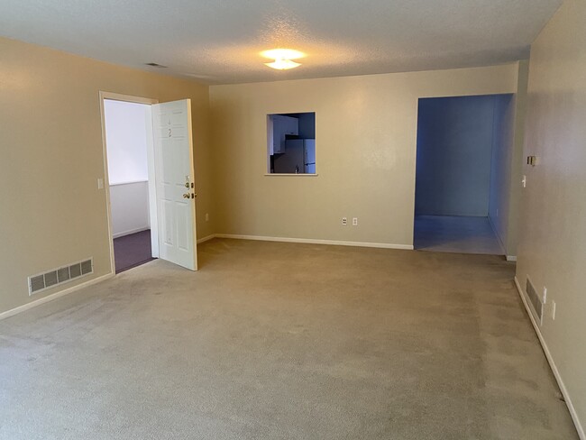 Photo - 305 N 2nd St Unit 4