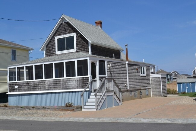 Building Photo - 49 Lighthouse Rd