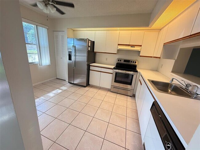 Photo - 701 SW 128th Ave Unit 110 F