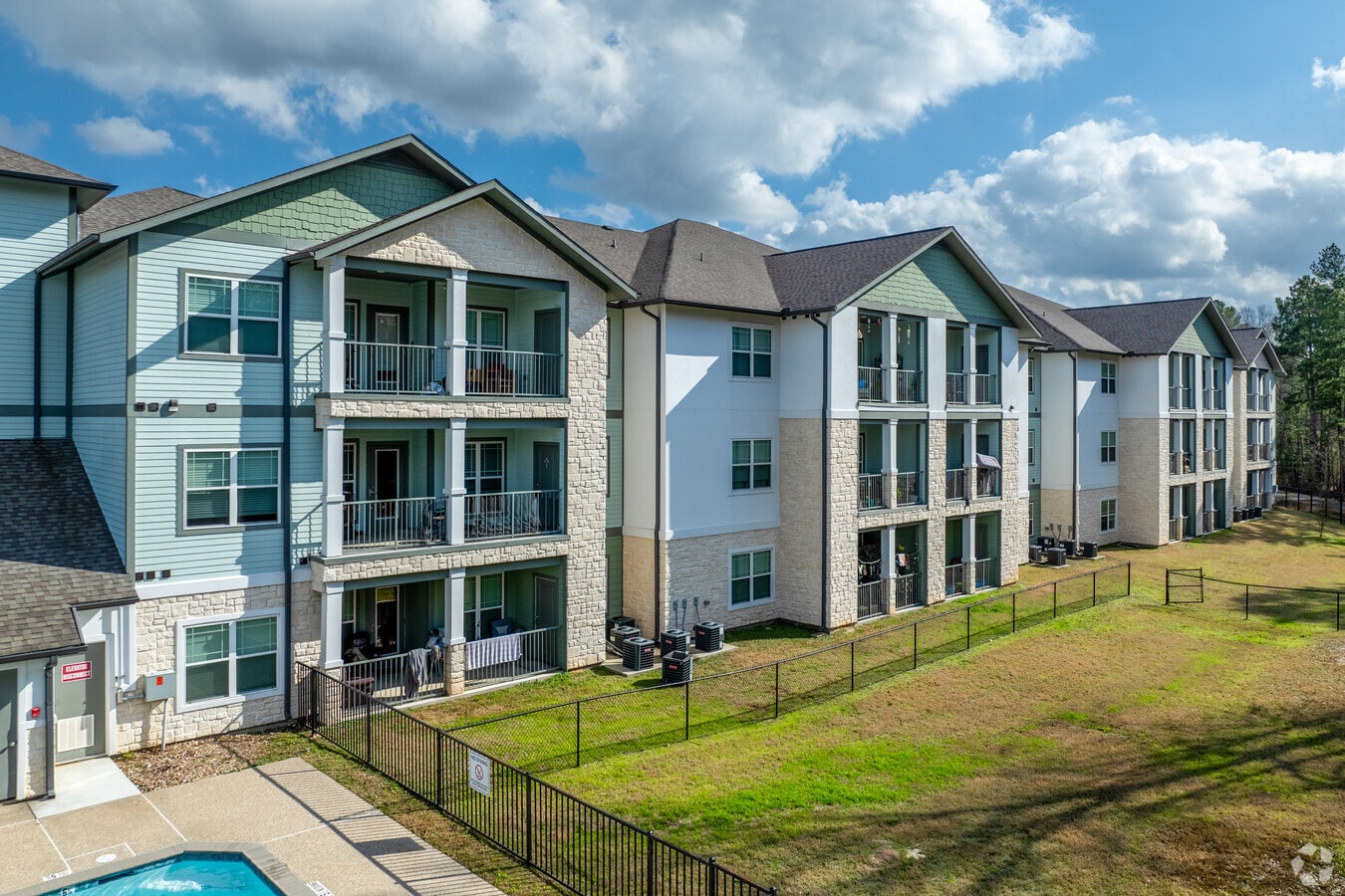 Alternate - Villas at Pine Grove