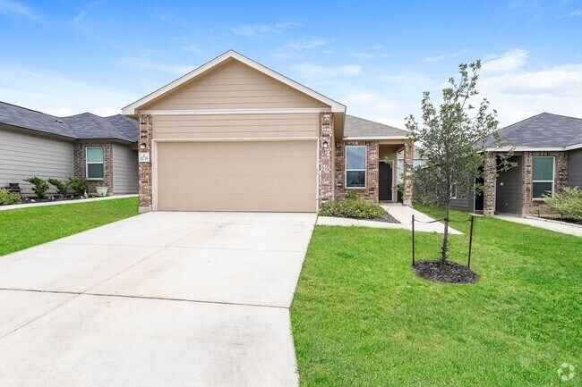 Building Photo - 4 Bedrooms located off Hwy 90W and Grosenb... Rental