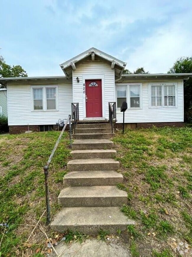 Building Photo - 820 Salem St Unit 820 Salem Street - A Rental