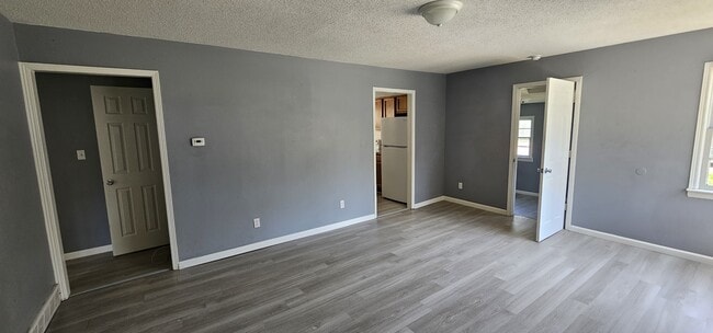 Building Photo - 537 S Lulu St Rental