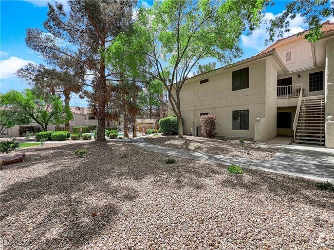 Building Photo - 2627 S Durango Dr Unit 101 Rental