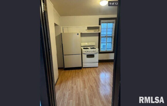 Photo - 826 24th St Townhome