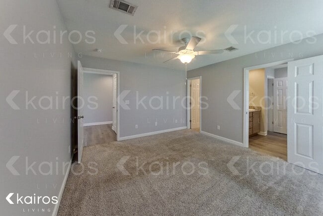 Photo - 146 Wexford Way