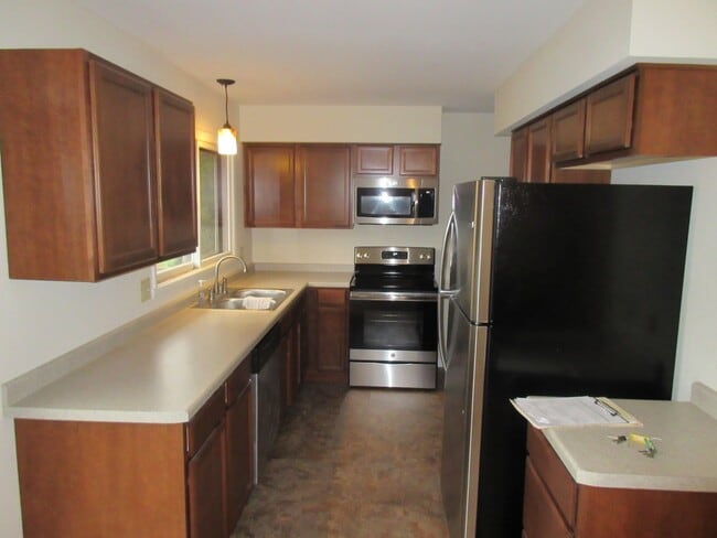 Photo - 2805-2807 Iroquois Ct. Unit 2805