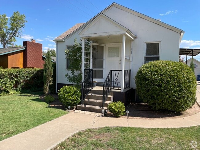 Building Photo - 153 W. Duplex Unit 153 Upstairs Rental