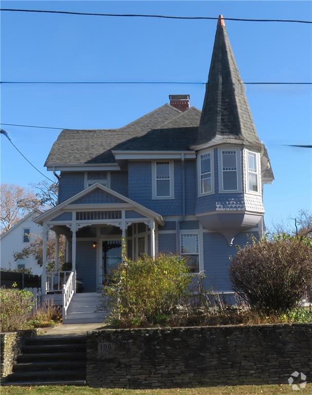 Building Photo - 198 Magnolia St Rental