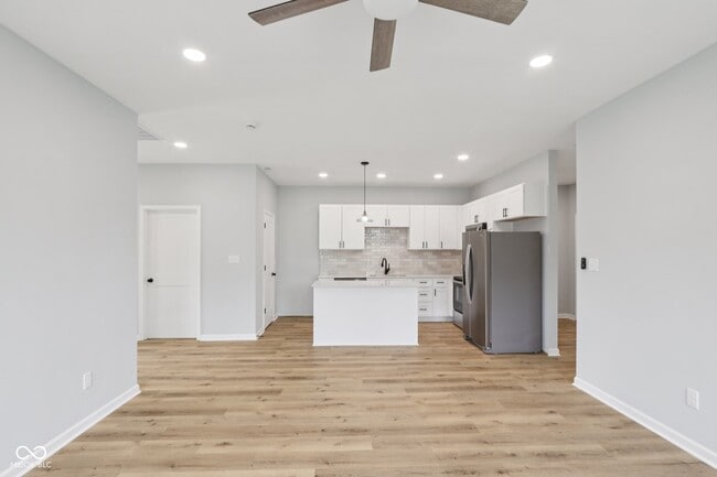 Photo - 8355 Fieldfare Way