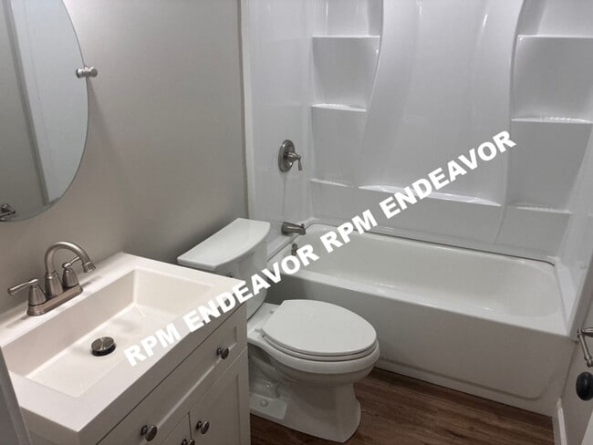 1124 Baron Ave