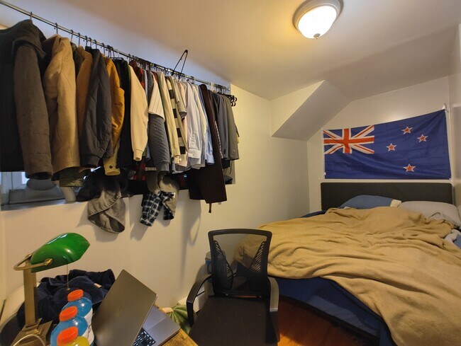 Photo - 39 Anderson St Unit B