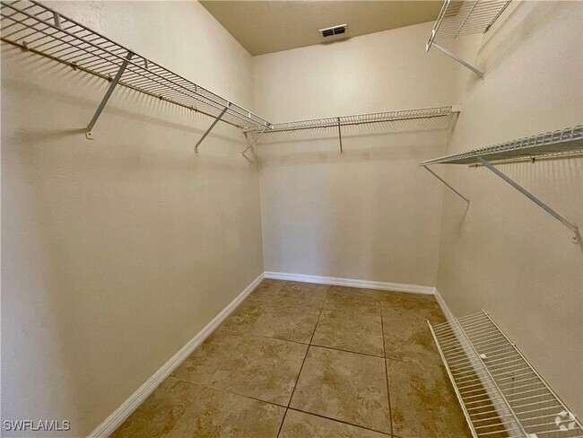 Building Photo - 12781 Eagle Pointe Cir Rental