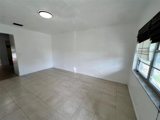 Photo - 3319 Grove Rd