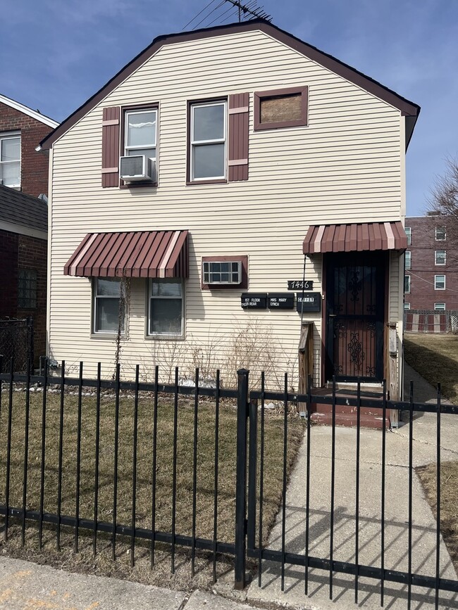 Building Photo - 7446 64th St Unit 2R Rental