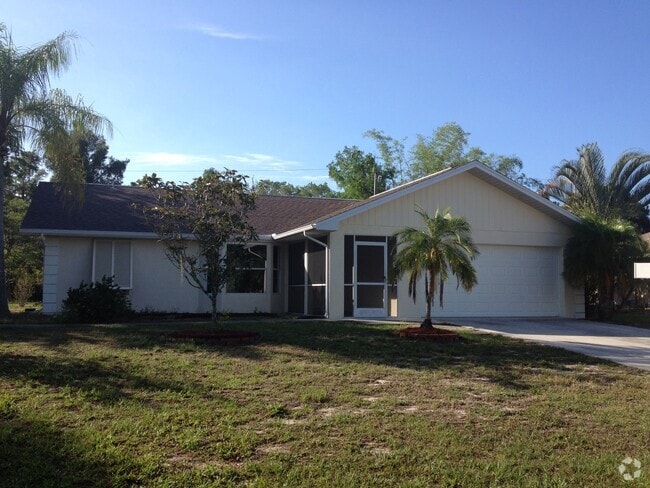 Building Photo - ***FGCU STUDENTS WELCOME***RELAXED NEIGHBO... Rental