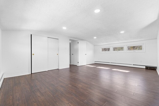 830 Gilly Ave