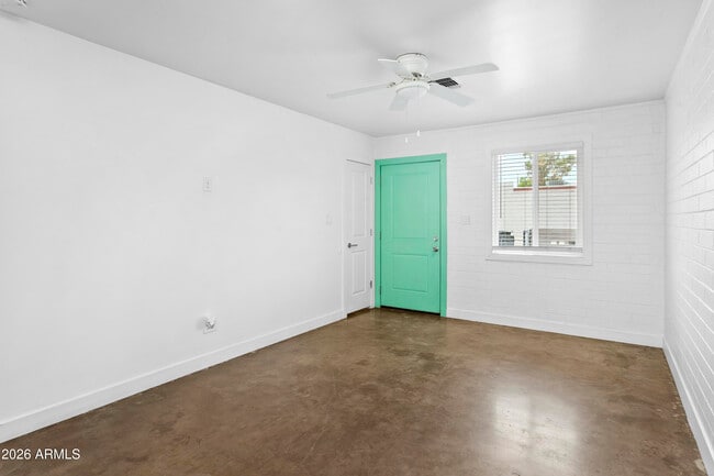 Photo - 1646 E McKinley St Unit Apt 2