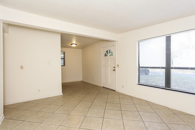 Photo - 1004 Maynard St