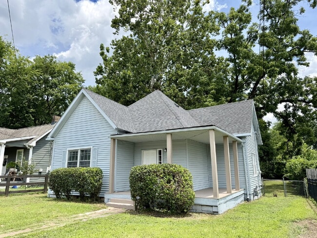 Photo - Newly Remodeled 2BR/2BA East Nashville Home with Covered Front Porch, Huge Deck and Spacious Back...
