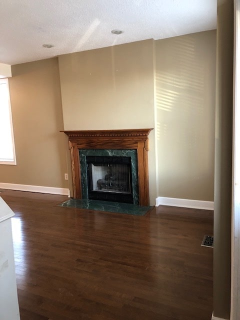 Photo - 1206 Sidney St