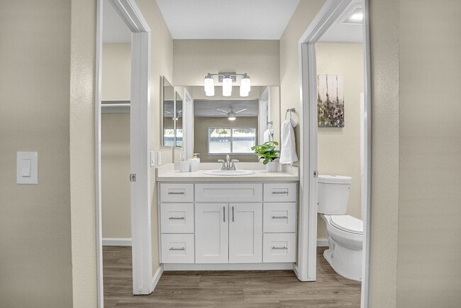 Photo - La Casitas Apartments