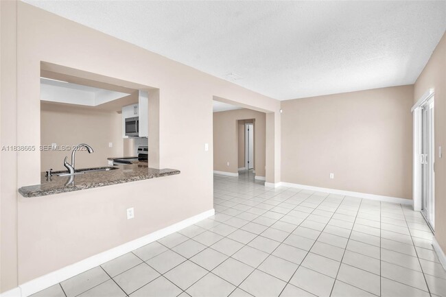 Photo - 9200 SW 54th St