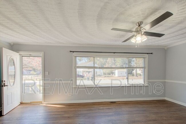 Photo - 200 Cynthia Dr