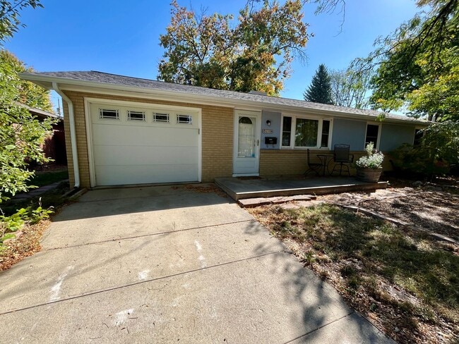 Photo - 3 Bedroom ranch w/ garden in the Heart of Longmont!
