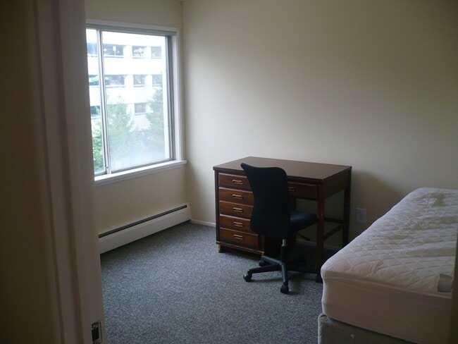 Photo - Bradford House