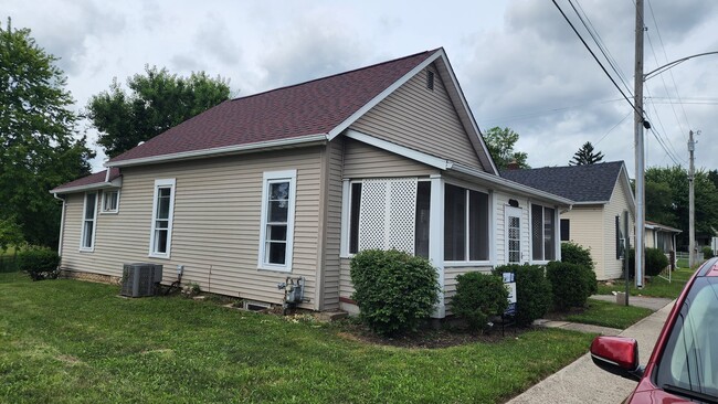 Building Photo - 216 Ludlow Rd
