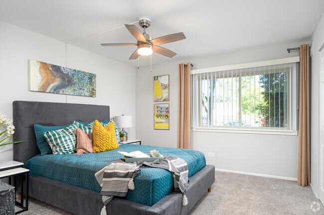 1 habitación, 1,5 baños, 800 pies cuadrados, dormitorio