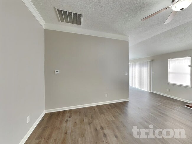 Photo - 7401 Fallow Ln