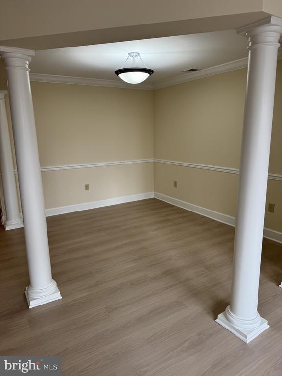 Photo - 502 W Broad St Unit 209