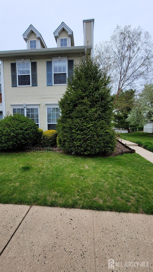 Building Photo - 79 Columbus Dr Rental