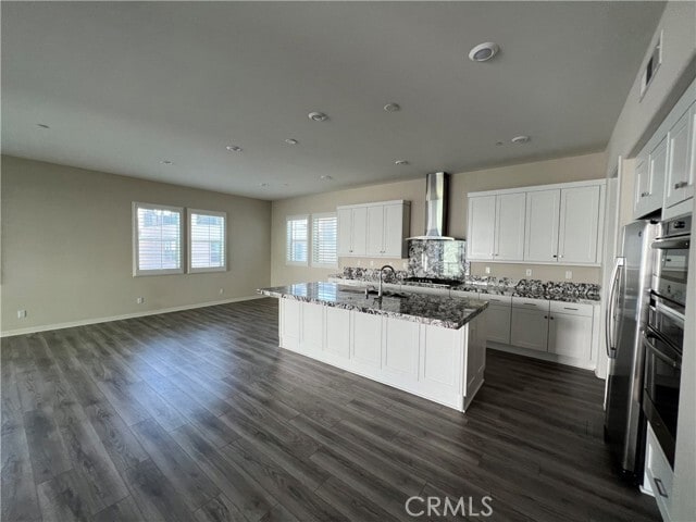 Photo - 110 Sculpture