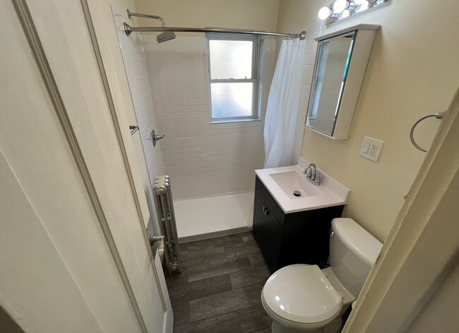 Photo - One Bedroom / May 1, 2026 / Pets Welcome Unit 5005  #1