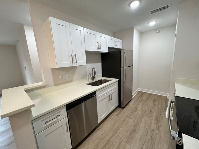 Photo - The Oaks of Kenwood Unidad 2 Bedroom