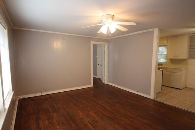 Photo - Available! 1 Bedroom 1 Bathroom Apartment close to Downtown Tyler!