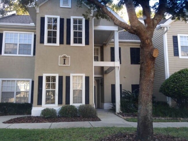 Building Photo - 10000 SW 52nd Ave