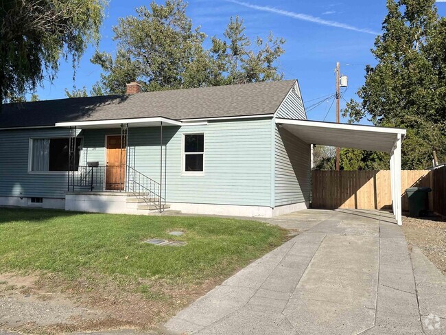 Building Photo - 222 Casey Ave Rental