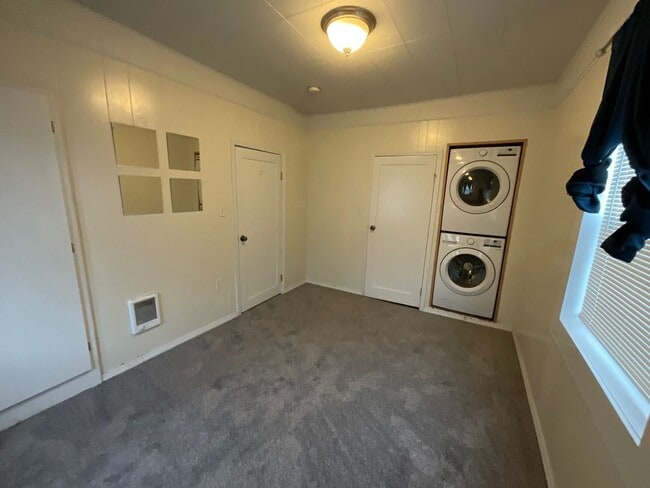 Photo - 2304 N Fir St