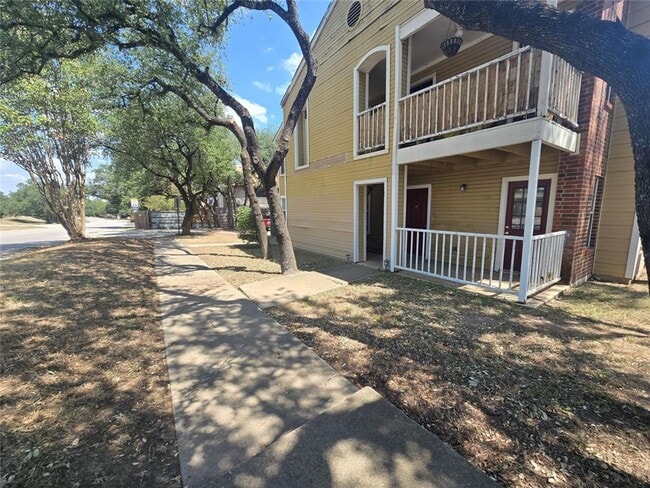 Building Photo - 4304 Duval Rd Unit A Rental