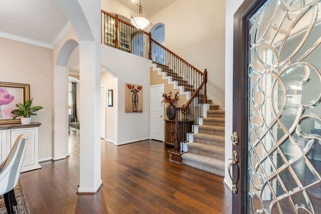 19403 Country Village Dr