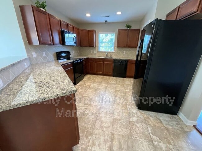Photo - 6143 Trotting Pl