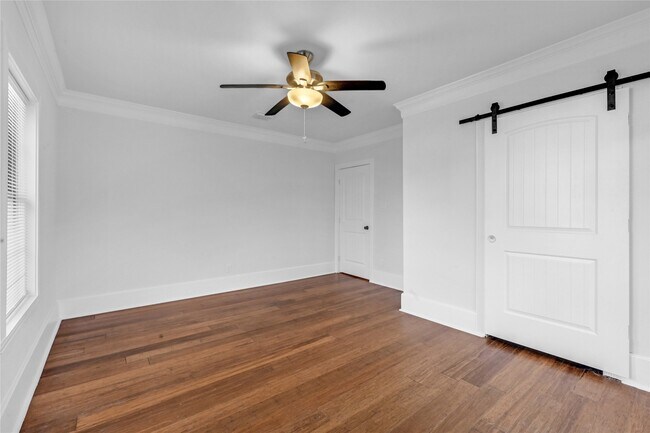 Photo - 1633 Fourcade St